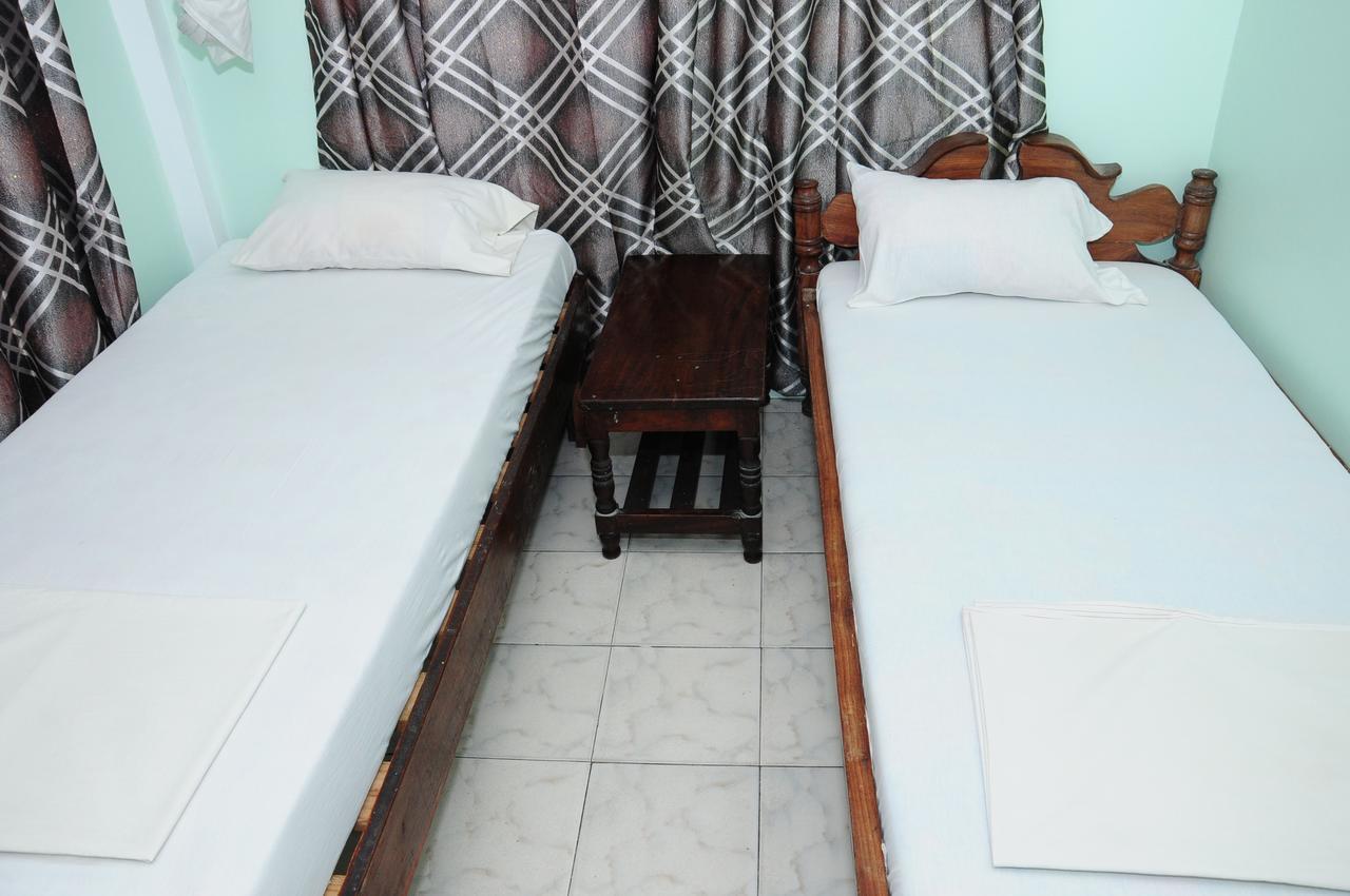 Safari Inn Dar es Salaam Bagian luar foto