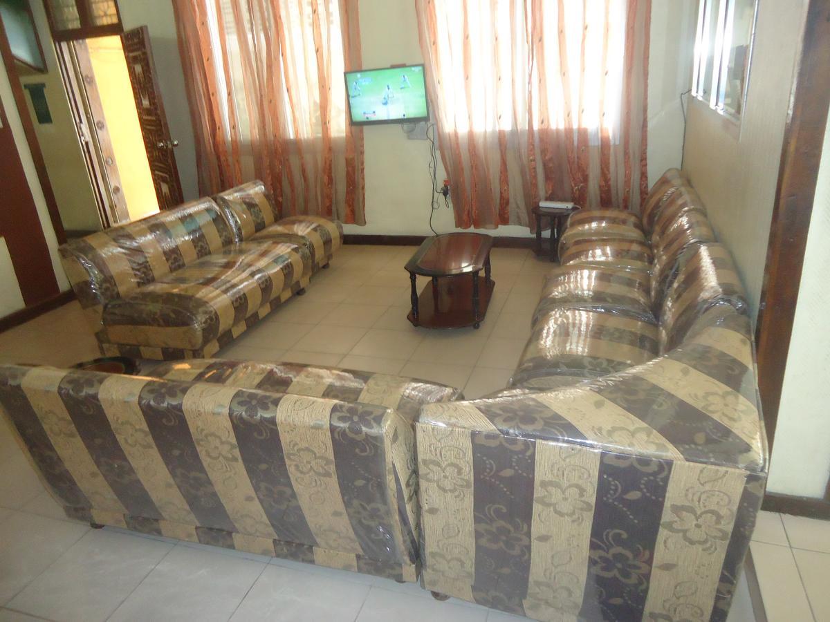 Safari Inn Dar es Salaam Bagian luar foto
